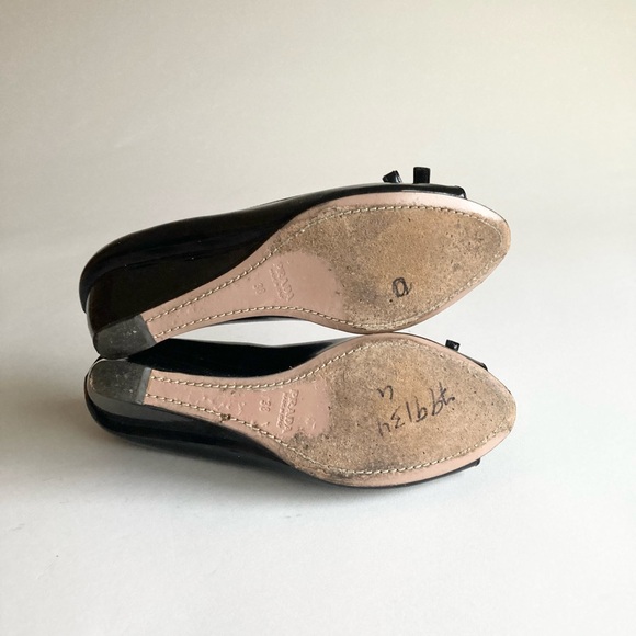 Prada Black Patent Leather Bow Logo Open Toe Wedges size EUR 38, US 7.5 - Picture 10 of 16